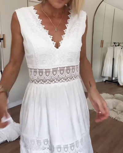 María™ | Elegante Vestido de Encaje con Escote en V