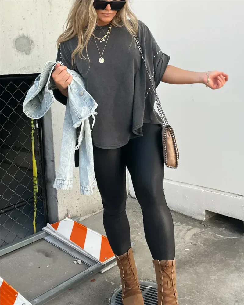 Jordana™ | Camiseta Oversize con Tachuelas